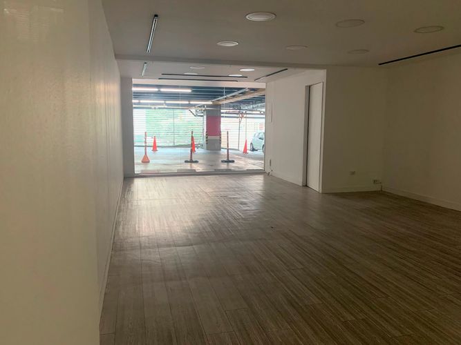 Local en arriendo en El Poblado, Medellín, 45 m² · foto 2 de 5