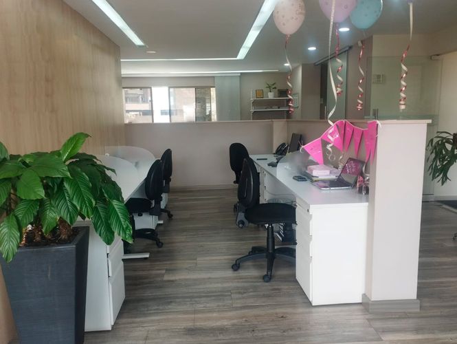 Oficina en arriendo en El Poblado, Medellín, 62 m² · foto 8 de 10