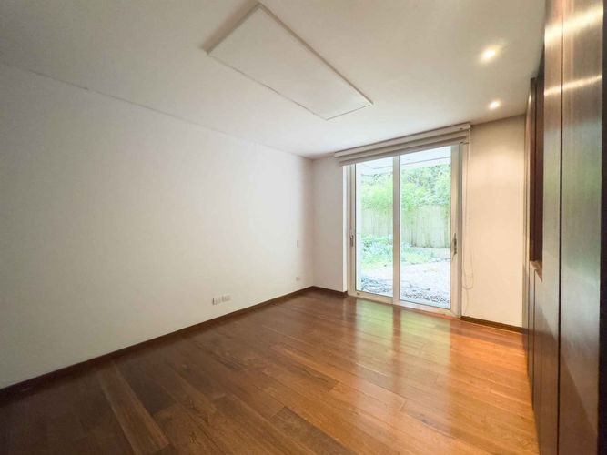 Apartamento de 3 alcobas en venta en Los Rosales, Bogotá, 295 m² · foto 14 de 18