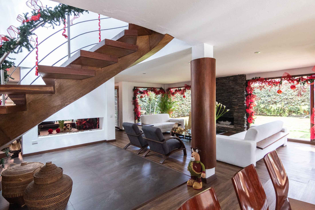 Casa en venta en San Jose De Bavaria, Bogotá · foto 7 de 24
