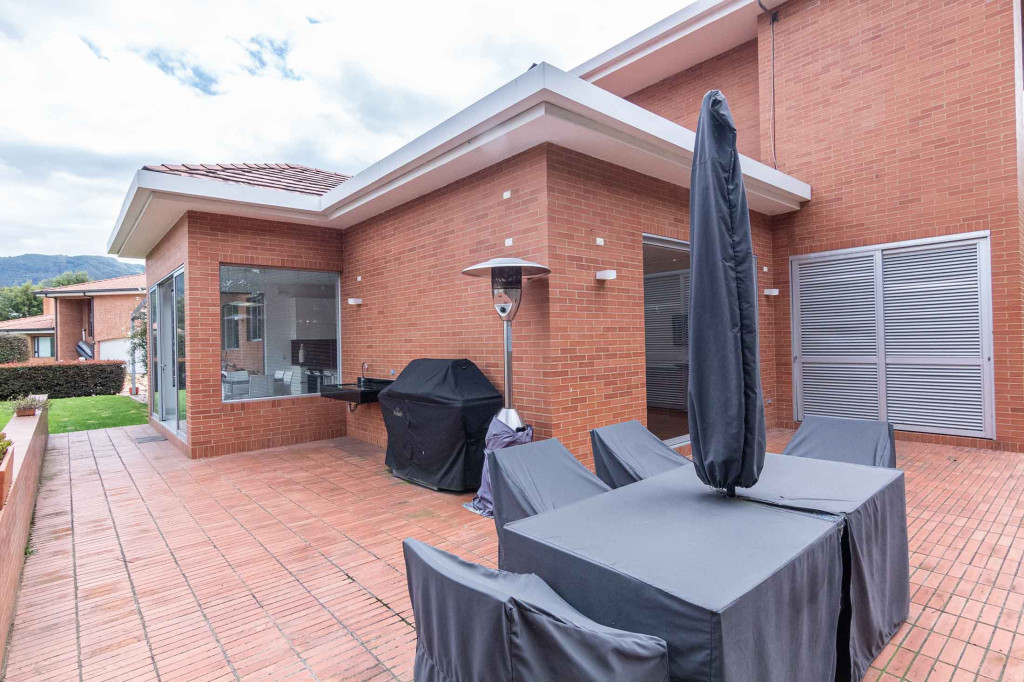 Casa en venta en San Jose De Bavaria, Bogotá · foto 19 de 24
