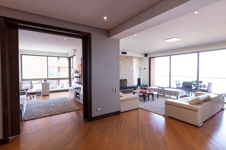 Apartamento de 3 alcobas en venta en Santa Barbara Alta, Bogotá, 326 m² · foto 11 de 24