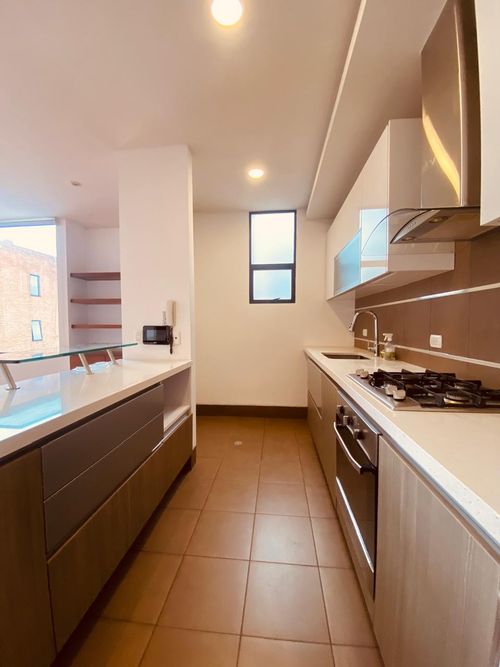 Apartamento de 2 alcobas en venta en Chico Norte, Bogotá, 90 m² · foto 5 de 22