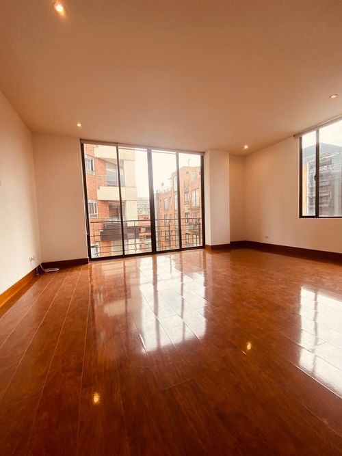 Apartamento de 2 alcobas en venta en Chico Norte, Bogotá, 90 m² · foto 8 de 22