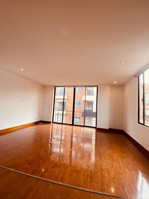 Apartamento de 2 alcobas en venta en Chico Norte, Bogotá, 90 m² · foto 9 de 22