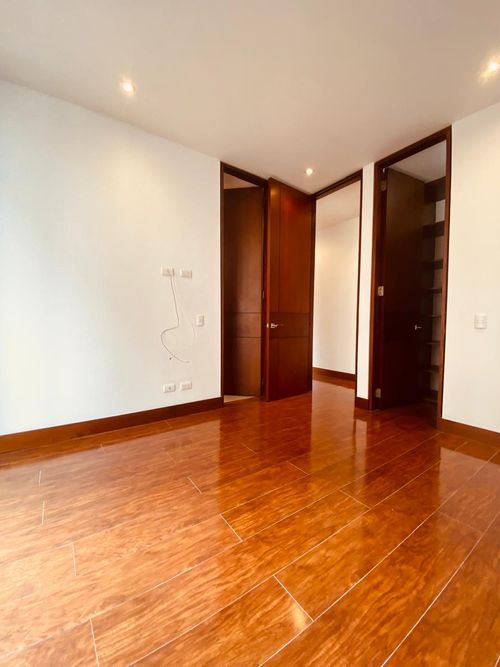 Apartamento de 2 alcobas en venta en Chico Norte, Bogotá, 90 m² · foto 20 de 22
