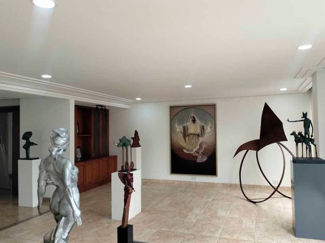 Apartamento de 3 alcobas en arriendo en El Poblado, Medellín, 245 m² · foto 9 de 20