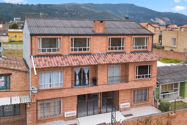 Edificio en venta en Camino La Floresta, Chía, 400 m² · foto 15 de 21
