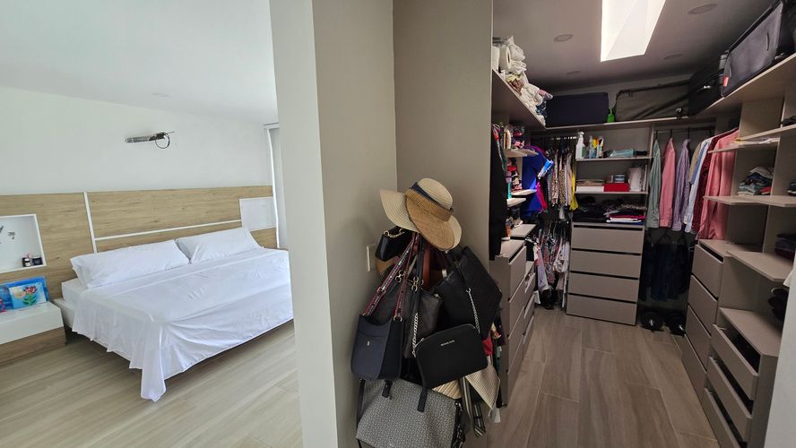 Casa de 4 alcobas en venta en Ruitoque Alto, Floridablanca, 380 m² · foto 8 de 24