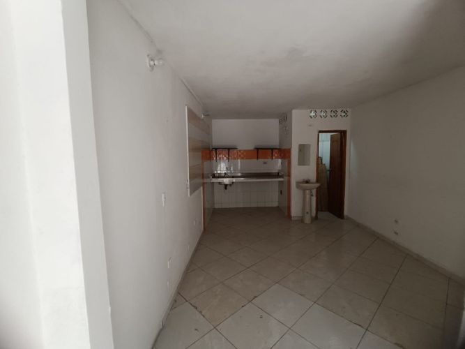 Local en arriendo en Boston, Medellín, 25 m² · foto 5 de 20