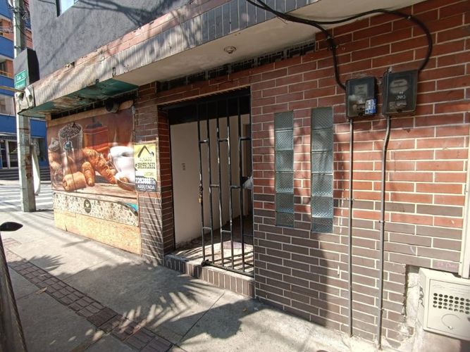 Local en arriendo en Boston, Medellín, 25 m² · foto 18 de 20
