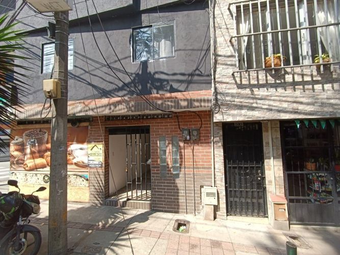 Local en arriendo en Boston, Medellín, 25 m² · foto 19 de 20