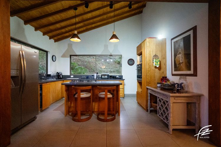 Casa de 4 alcobas en venta en Pantanillo, El Retiro, 360 m² · foto 2 de 15