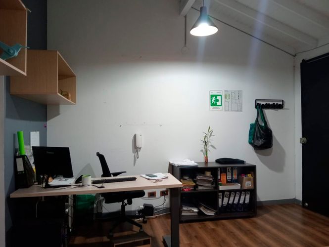 Local en arriendo en Laureles, Medellín, 310 m² · foto 2 de 16