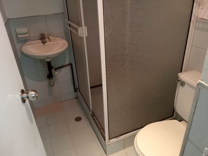 Local en arriendo en Laureles, Medellín, 48 m² · foto 8 de 11