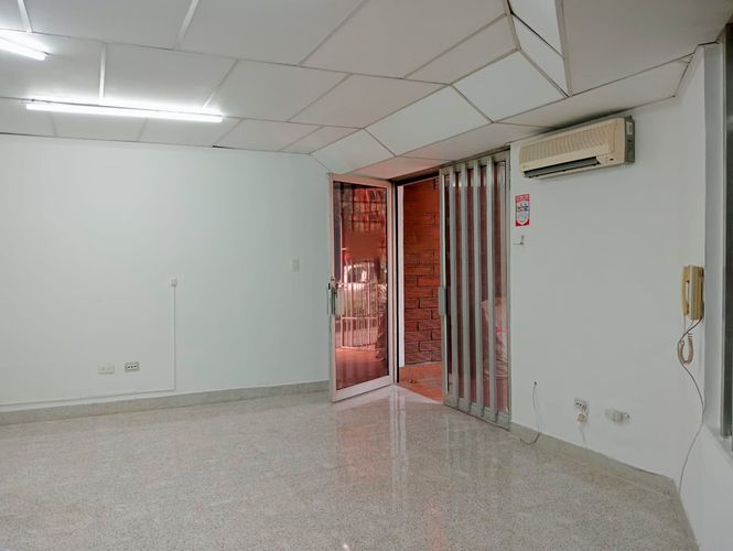 Local en arriendo en Laureles, Medellín, 48 m² · foto 9 de 11