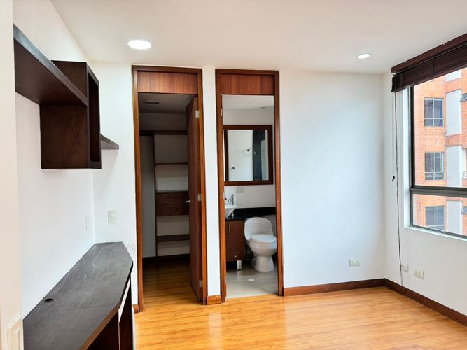 Apartamento de 3 alcobas en arriendo en El Poblado, Medellín, 165 m² · foto 9 de 17