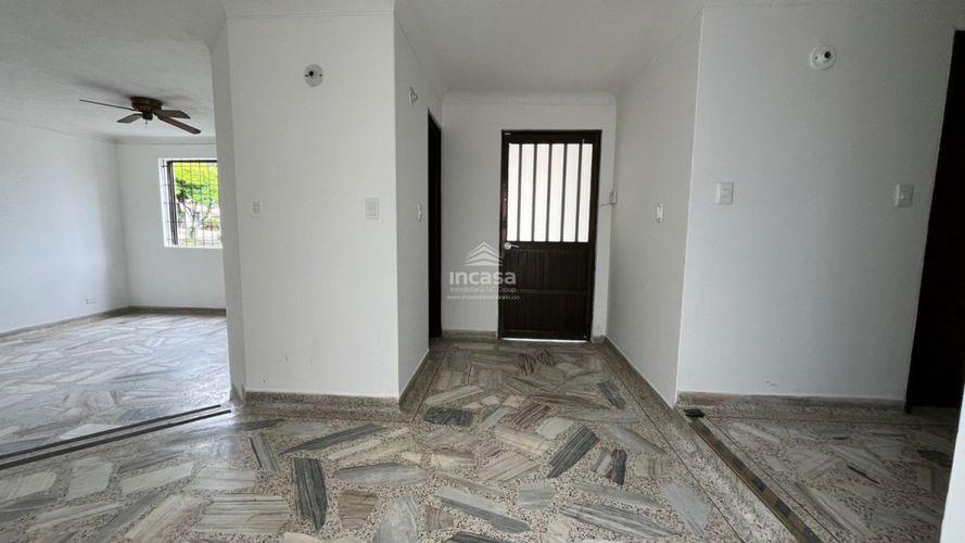 Casa de 5 alcobas en venta en Las Mercedes, Palmira, 319 m² · foto 21 de 24