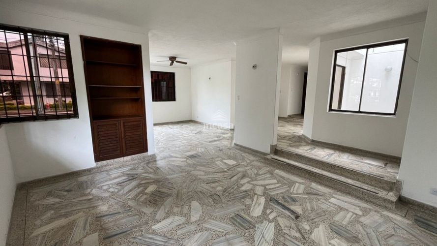 Casa de 5 alcobas en venta en Las Mercedes, Palmira, 319 m² · foto 24 de 24