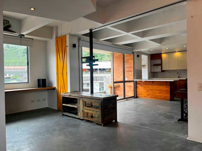 Apartamento de 1 alcoba en arriendo en Cumbres, Envigado, 70 m² · foto 3 de 13