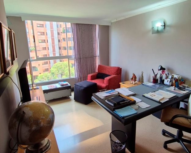 Apartamento de 3 alcobas en venta en El Poblado, Medellín, 155 m² · foto 5 de 12