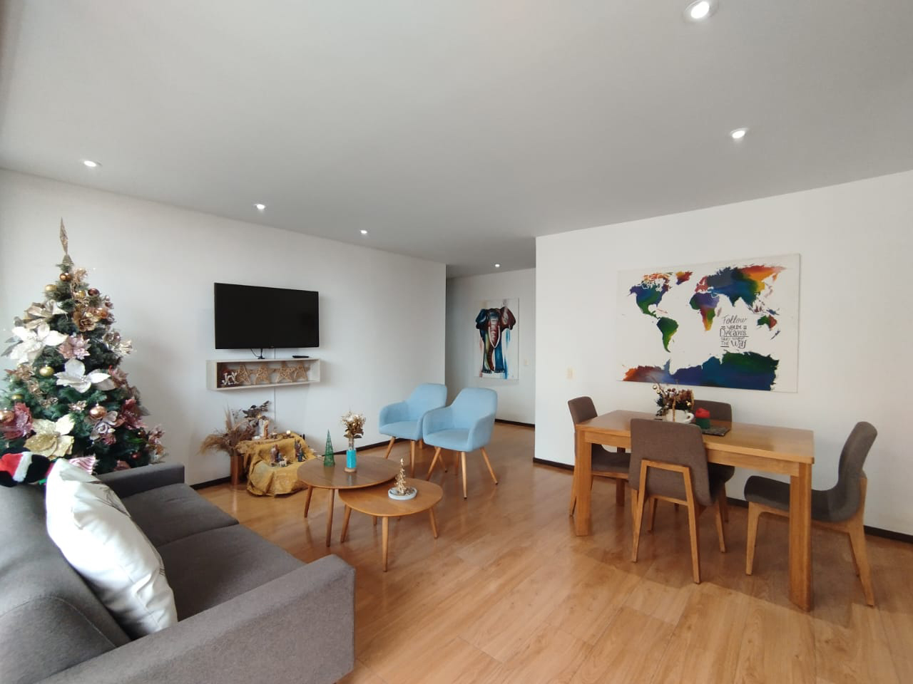 Apartamento en venta en El Poblado, Medellín · foto 2 de 19