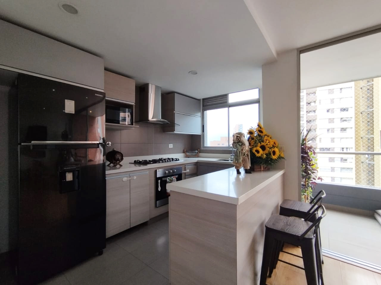 Apartamento en venta en El Poblado, Medellín · foto 7 de 19