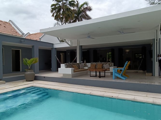 Casa de 4 alcobas en venta en Ricaurte, 221 m² · foto 2 de 23