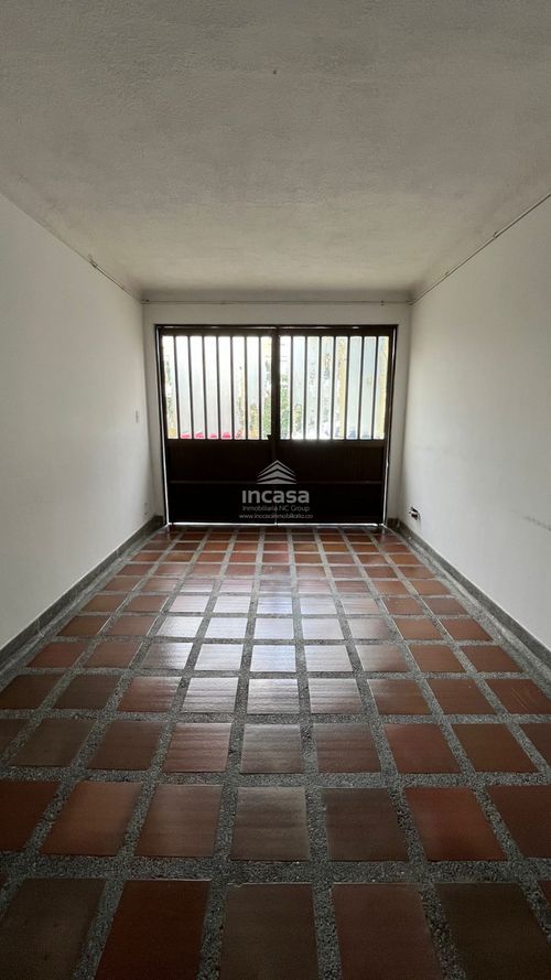 Casa de 2 alcobas en venta en Las Mercedes, Palmira, 150 m² · foto 3 de 21