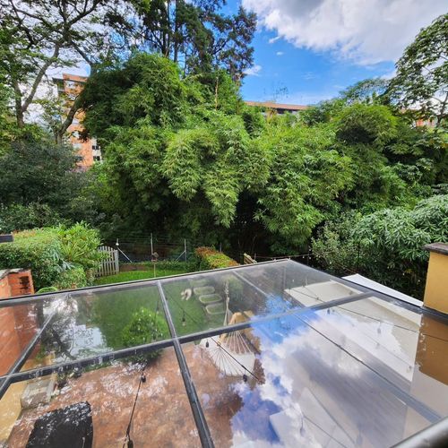 Casa de 3 alcobas en venta en Loma Del Chocho, Envigado, 180 m² · foto 3 de 8