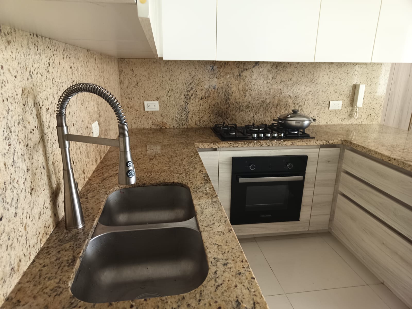 Apartamento en venta en Altos De Riomar, Barranquilla · foto 4 de 24