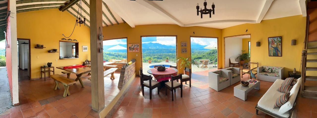 Casa en venta en Kilometro 41, Manizales · foto 2 de 24