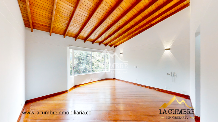 Casa de 3 alcobas en venta en La Sebastiana, Envigado, 218 m² · foto 10 de 15