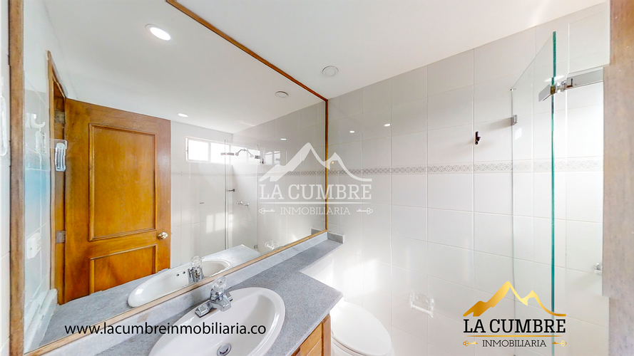 Casa de 3 alcobas en venta en La Sebastiana, Envigado, 218 m² · foto 14 de 15