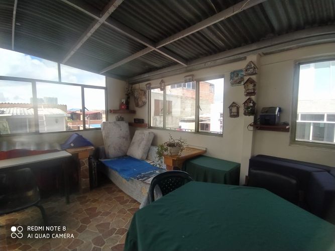 Casa de 5 alcobas en venta en Escocia, Bogotá, 178 m² · foto 19 de 23