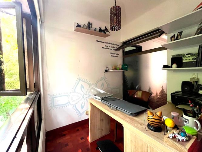 Apartamento en venta en El Poblado, Medellín, 189 m² · foto 8 de 19