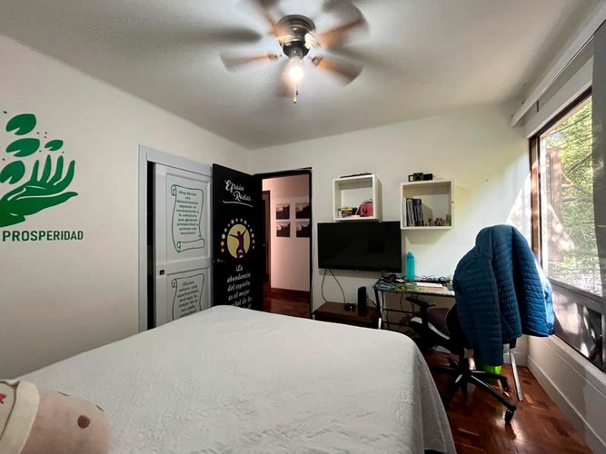 Apartamento en venta en El Poblado, Medellín, 189 m² · foto 10 de 19