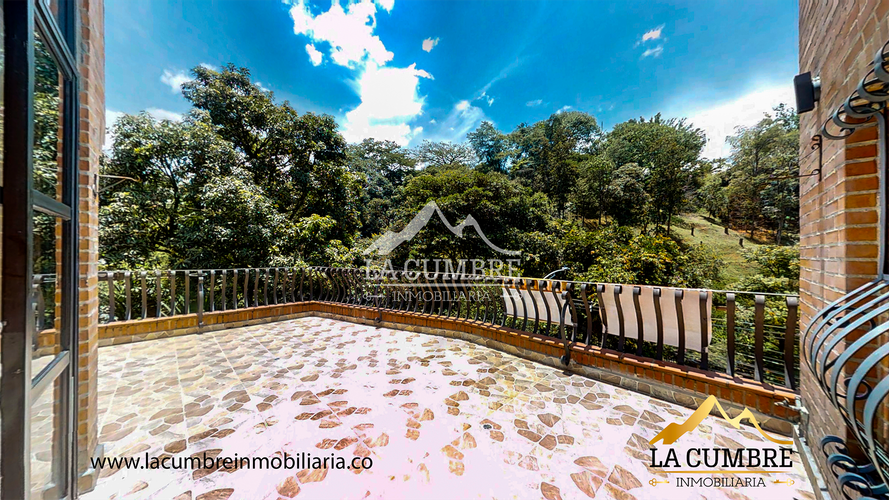 Casa de 5 alcobas en venta en La Abadia, Envigado, 390 m² · foto 18 de 20