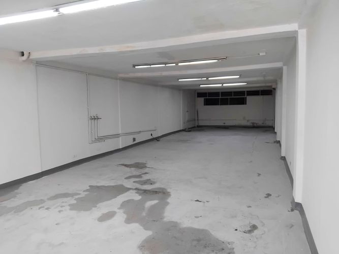 Bodega en venta en Centro Administrativo, Medellín, 185 m² · foto 3 de 6