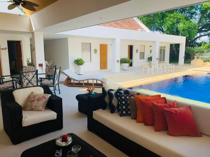 Casa de 4 alcobas en venta en Bosques De Peñalisa, Ricaurte, 361 m² · foto 3 de 18