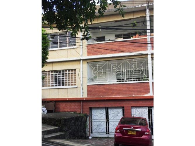 Edificio en venta en Miraflores, Cali, 481 m² · foto 4 de 6