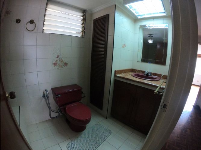 Apartamento de 3 alcobas en venta en Granada, Cali, 199 m² · foto 12 de 19