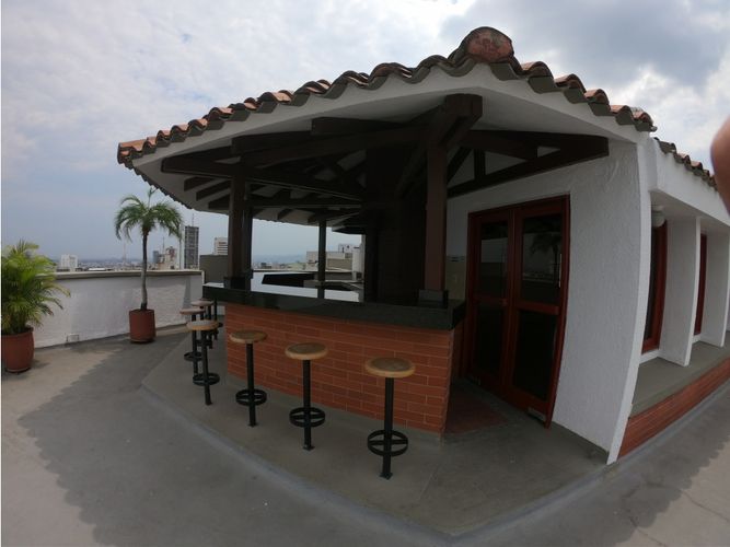Apartamento de 3 alcobas en venta en Granada, Cali, 199 m² · foto 17 de 19