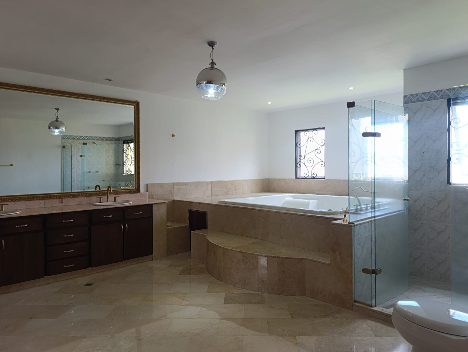 Casa en arriendo en El Poblado, Medellín · foto 19 de 20