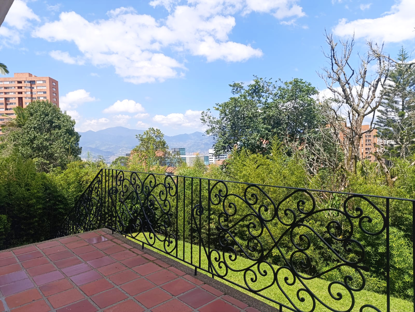 Casa en arriendo en El Poblado, Medellín · foto 20 de 20