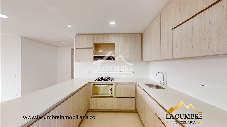 Apartamento de 3 alcobas en arriendo en Loma Del Escobero, Envigado, 145 m² · foto 7 de 15