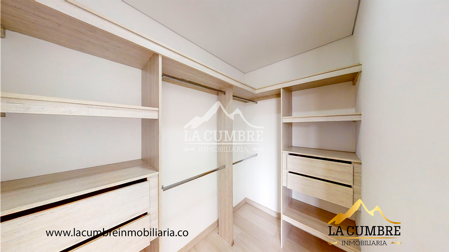 Apartamento de 3 alcobas en arriendo en Loma Del Escobero, Envigado, 145 m² · foto 15 de 15