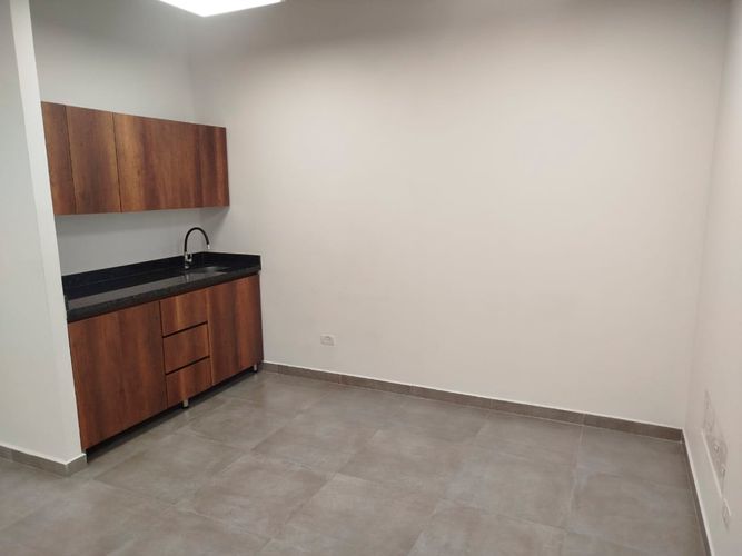 Oficina en arriendo en El Poblado, Medellín, 37 m² · foto 15 de 17