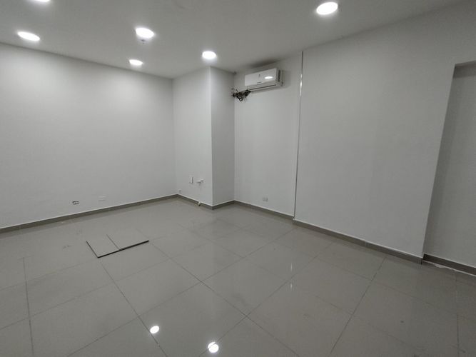 Local en arriendo en El Poblado, Medellín, 25 m² · foto 6 de 6