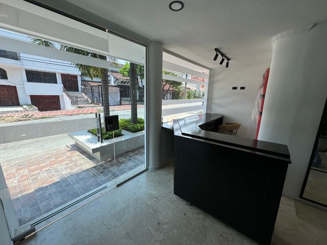 Edificio en arriendo en Cristales, Cali, 2100 m² · foto 4 de 21